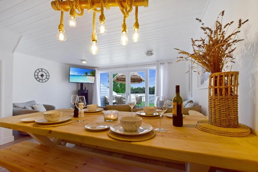 סירנססטר Luxury Lodge In The Heart Of The Cotswolds מראה חיצוני תמונה